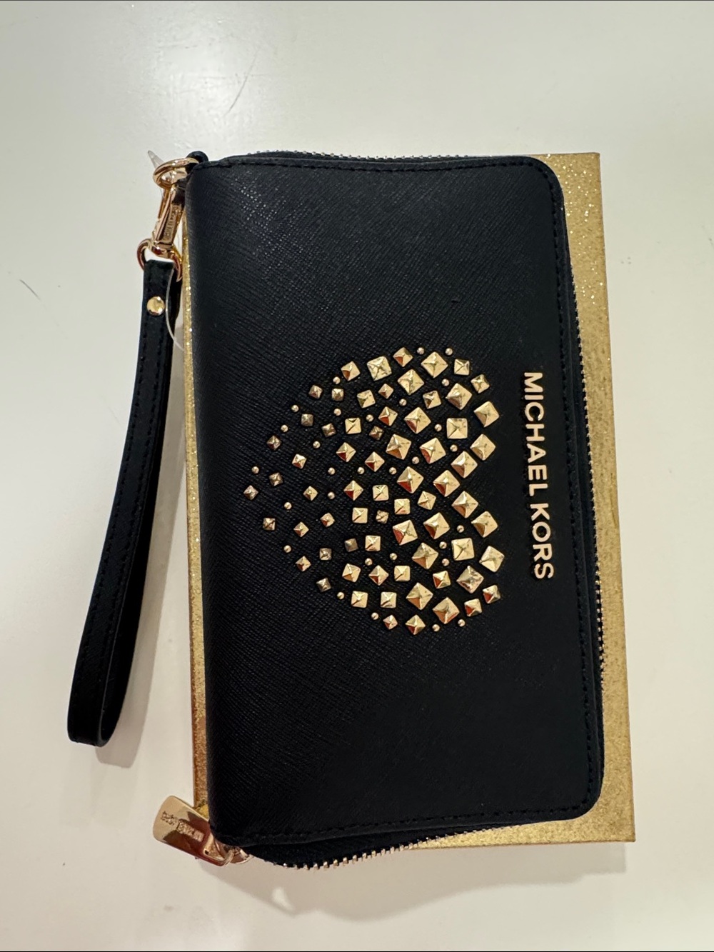 Michael Kors Black Wristlet Card Holder with Gold Stud Heart New with Tags